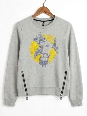 Versus Versace Grey Lion Crewneck Sweatshirt Embroidered Crewneck Size L Made it